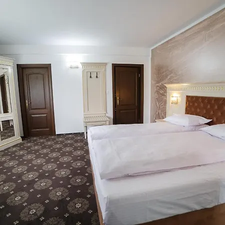 Gradina Mariajelor Hotel Campulung Moldovenesc