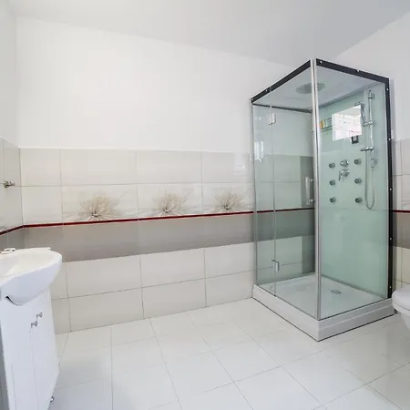 Gradina Mariajelor 2*