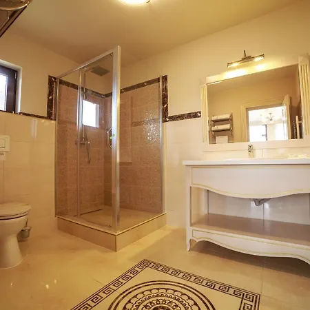 Gradina Mariajelor Hotel 2*